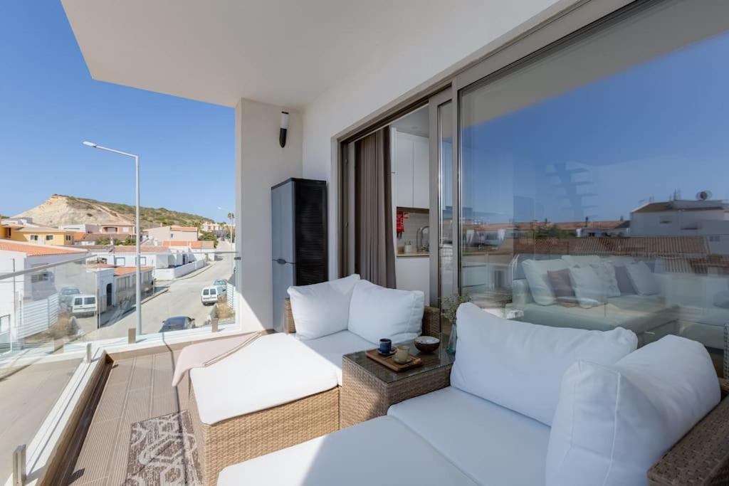 Burgau Village And Sea Luaran gambar